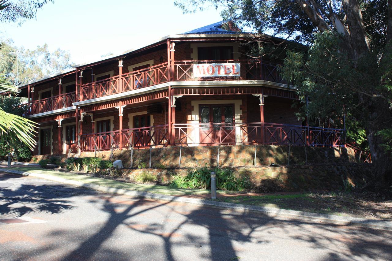 Heritage Country Motel Perth Exteriér fotografie